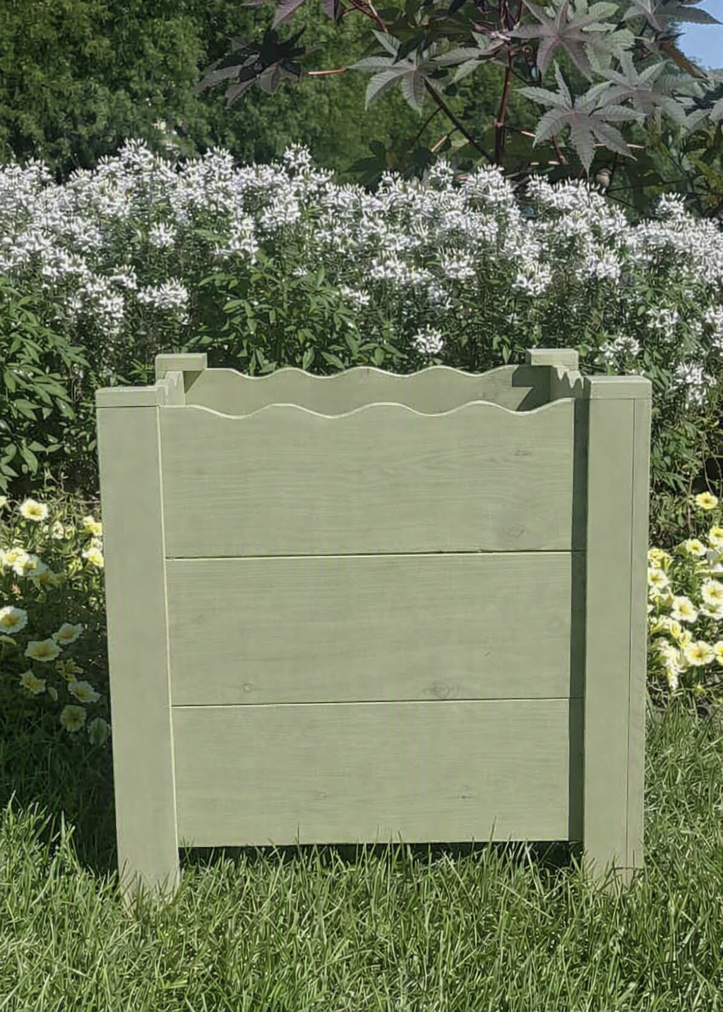 Charming Scalloped Handcrafted Cedar Planter - Custom Colors